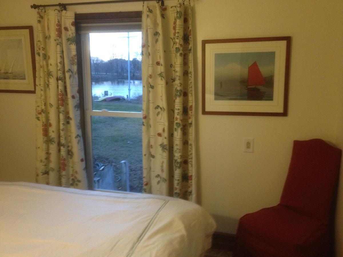 Miles River Guest House Easton Bagian luar foto