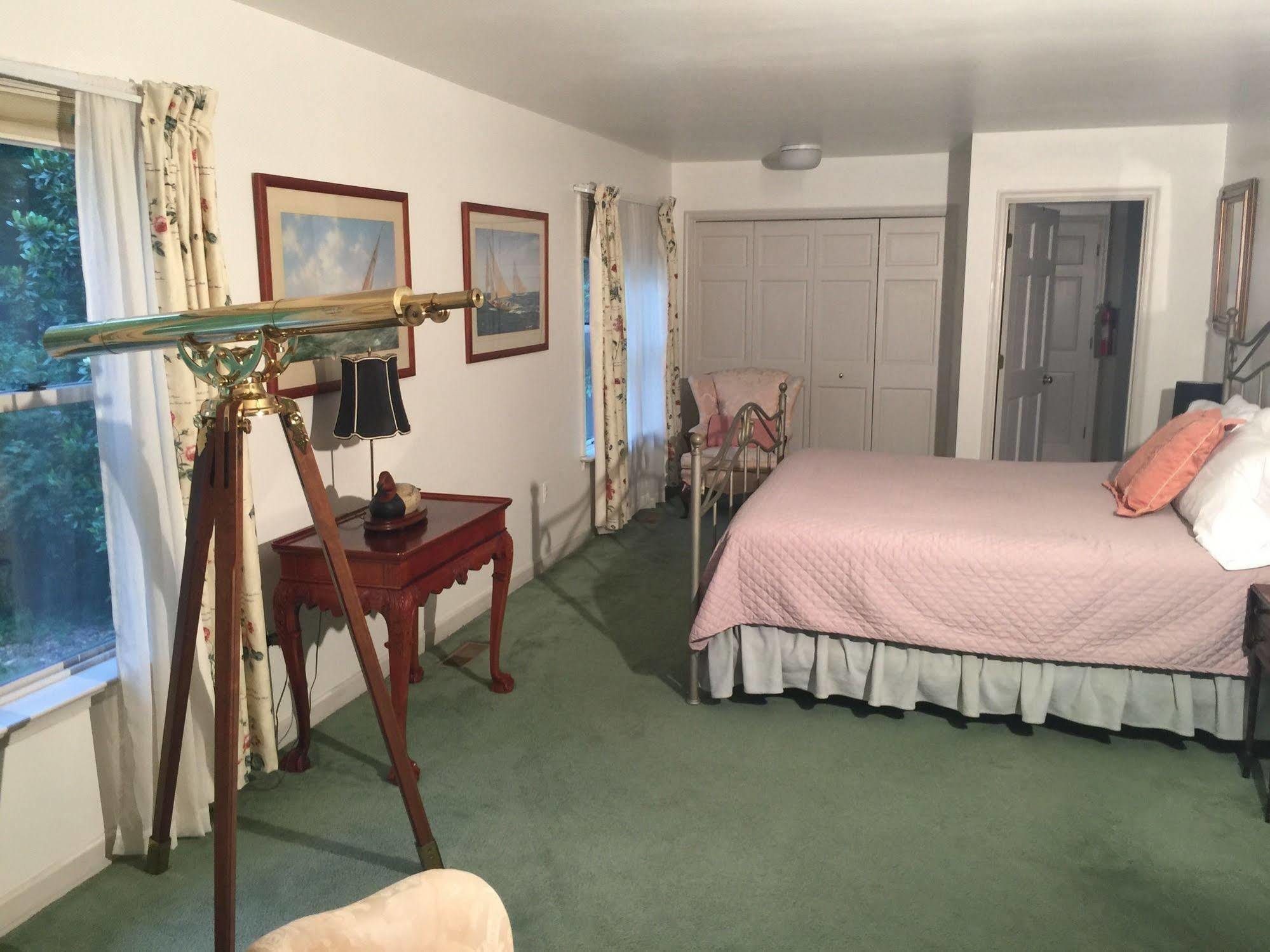 Miles River Guest House Easton Bagian luar foto