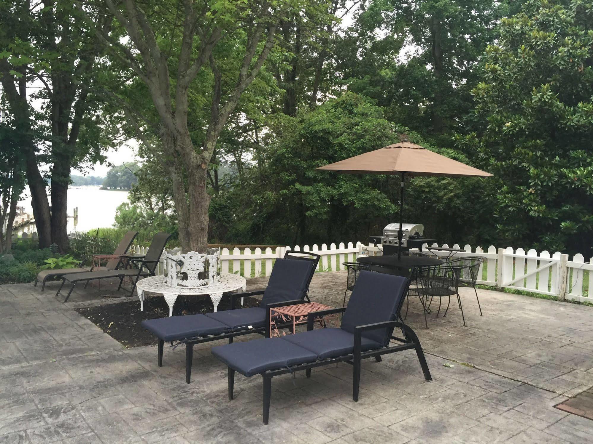 Miles River Guest House Easton Bagian luar foto