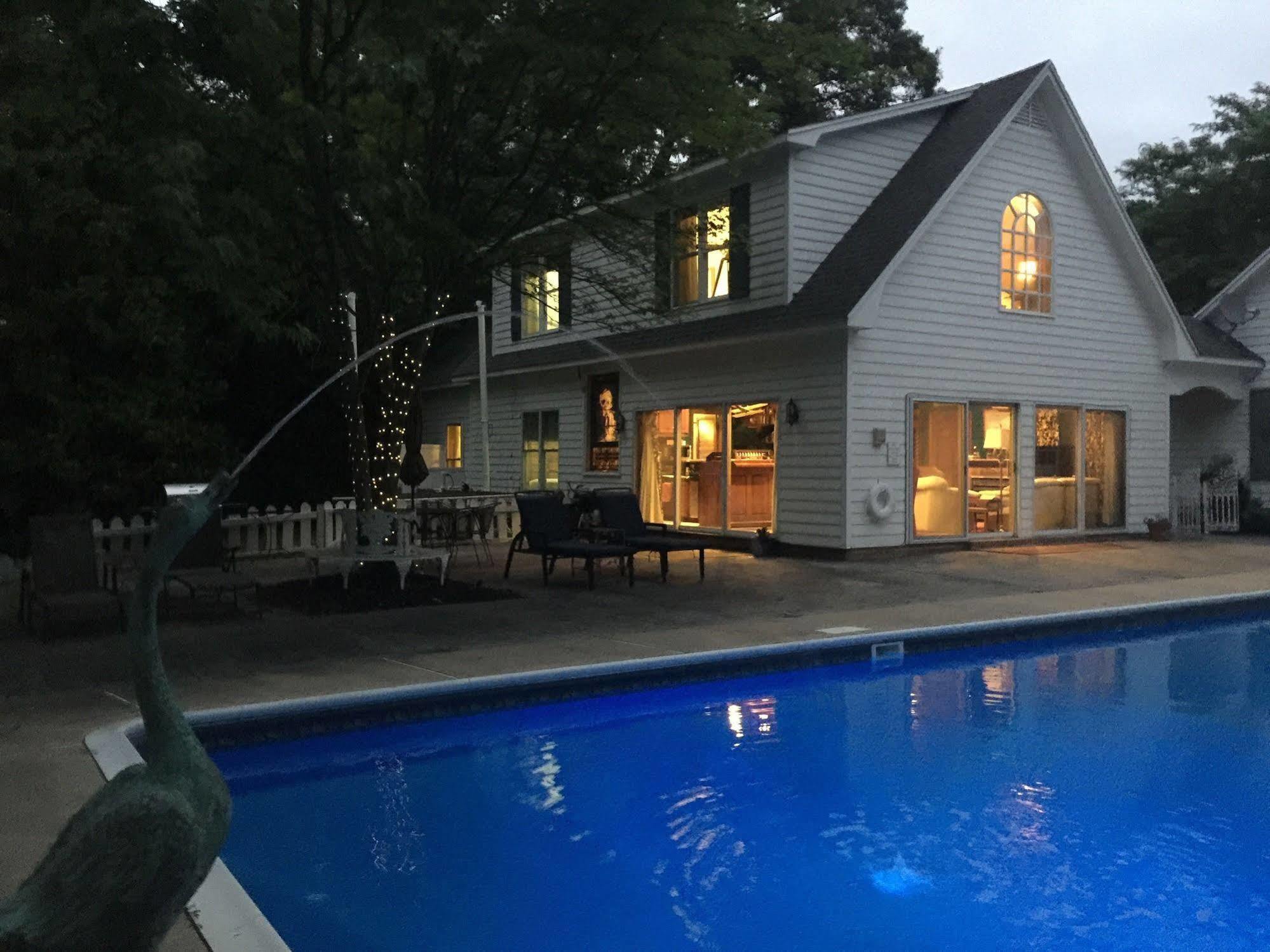 Miles River Guest House Easton Bagian luar foto