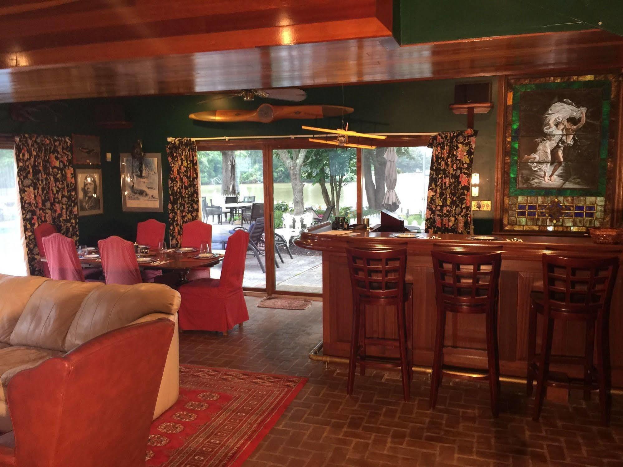 Miles River Guest House Easton Bagian luar foto