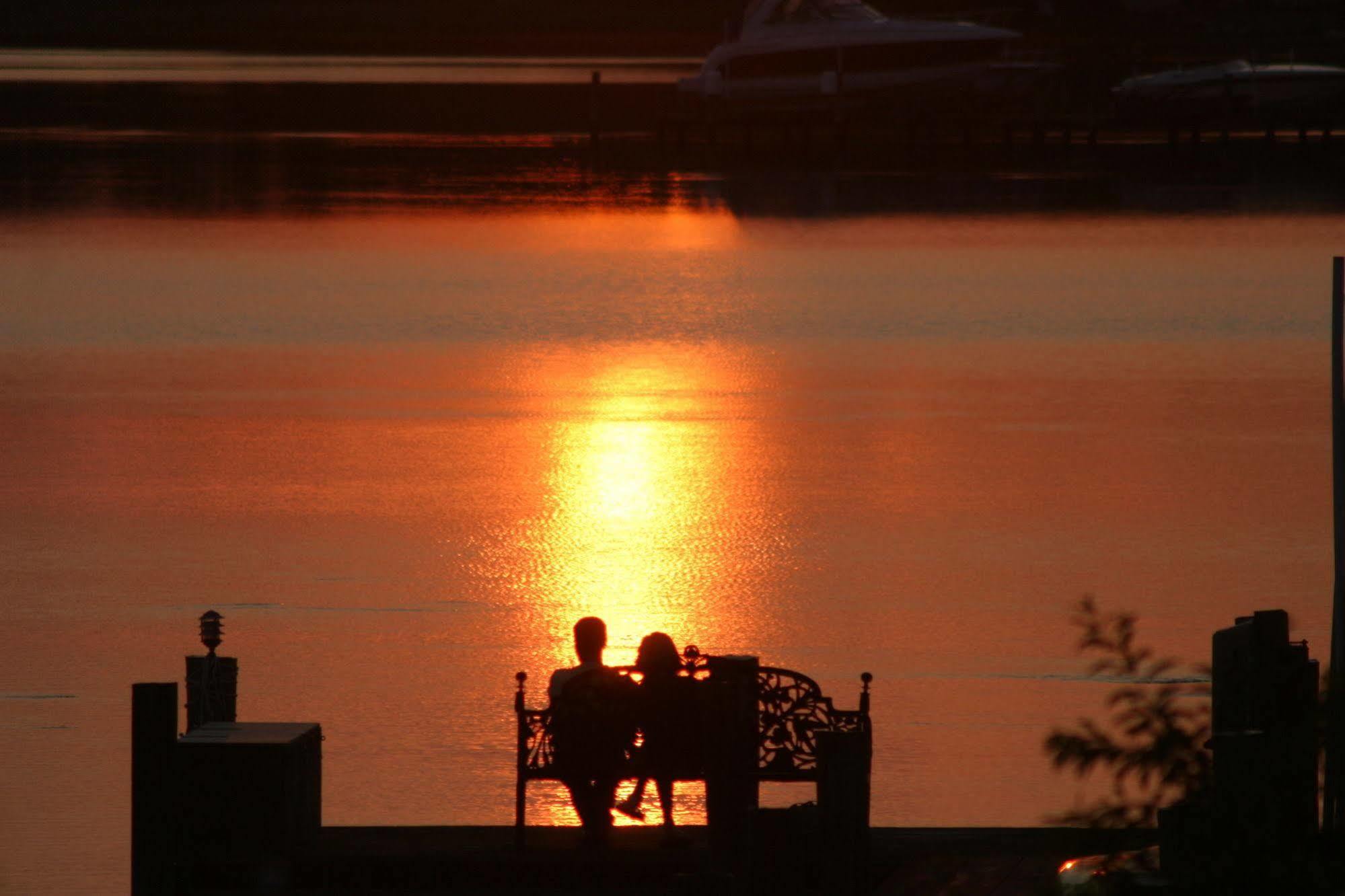 Miles River Guest House Easton Bagian luar foto